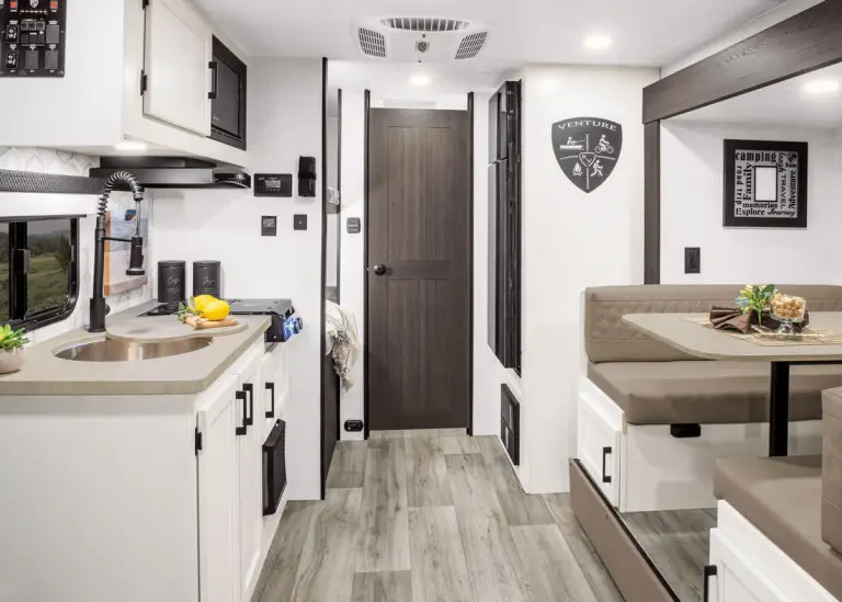 2026 Venture SportTreck Stinger Interior layout